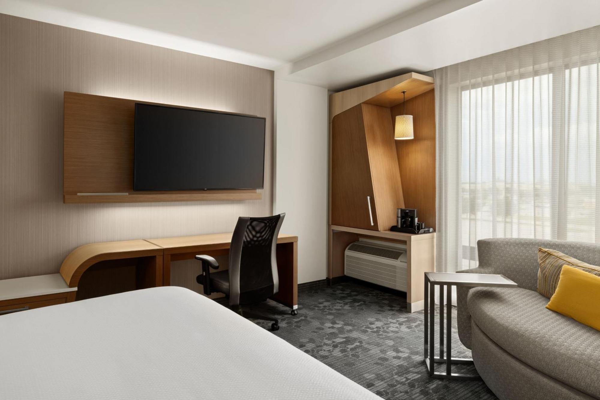 מלון Courtyard By Marriott Omaha East/Council Bluffs, Ia מראה חיצוני תמונה